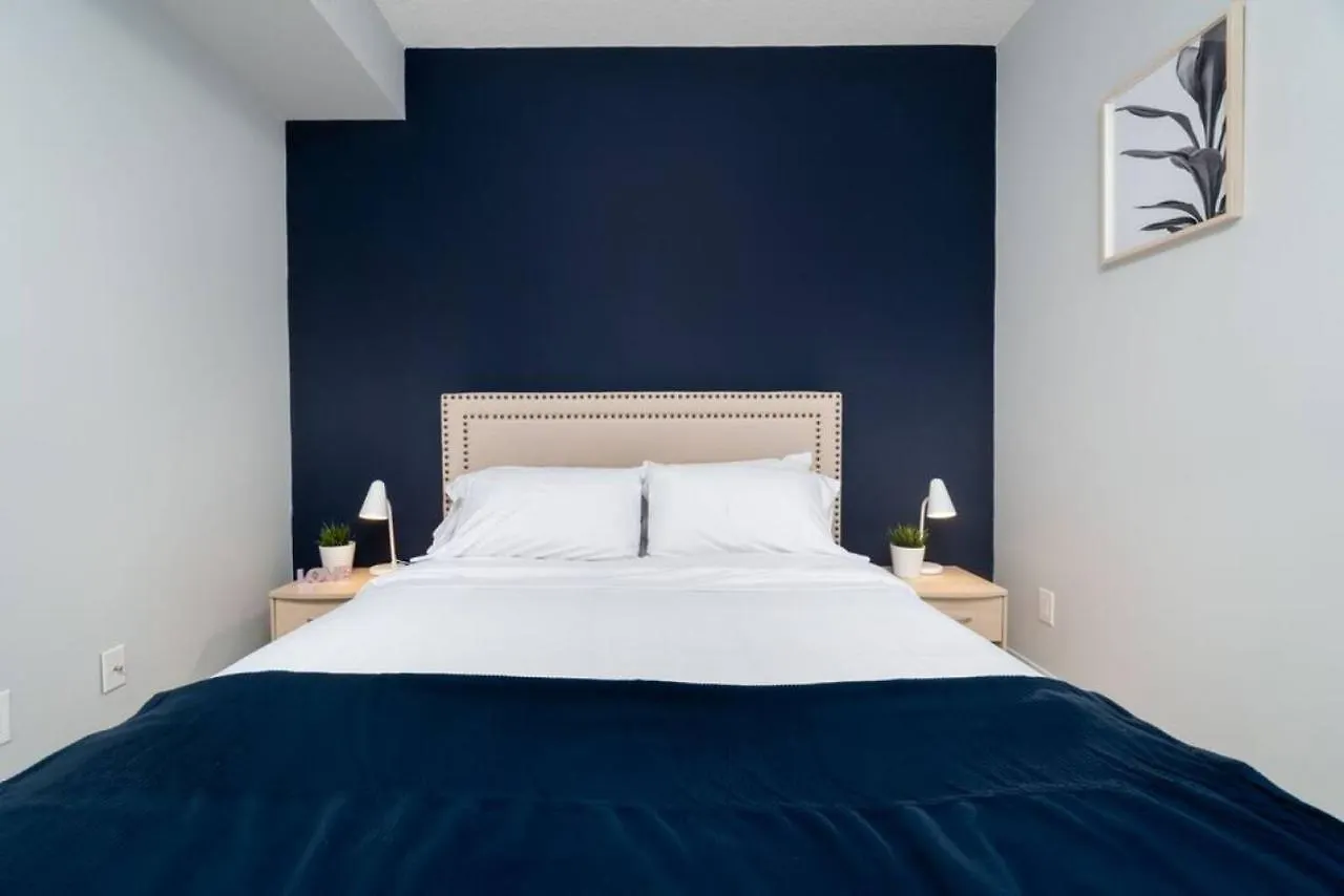 Ferienhaus Modern Condo 1 Bd 1Ba With A Sofabed Downtown Toronto