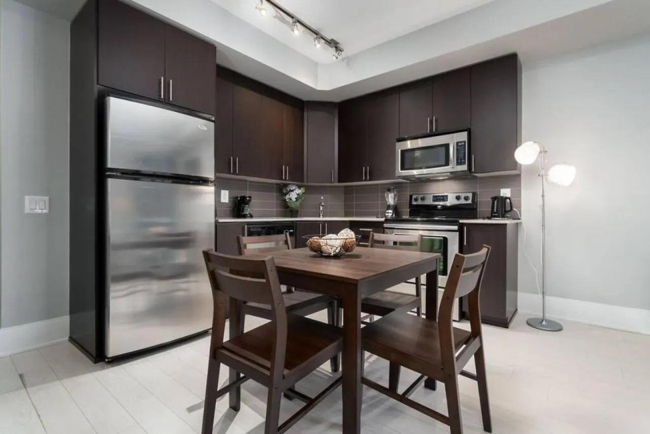 Modern Condo 1 Bd 1Ba With A Sofabed Downtown Toronto
