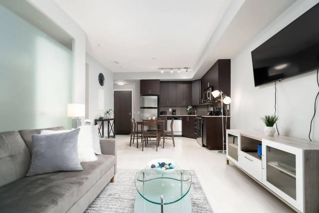 Modern Condo 1 Bd 1Ba With A Sofabed Downtown Toronto Kanada