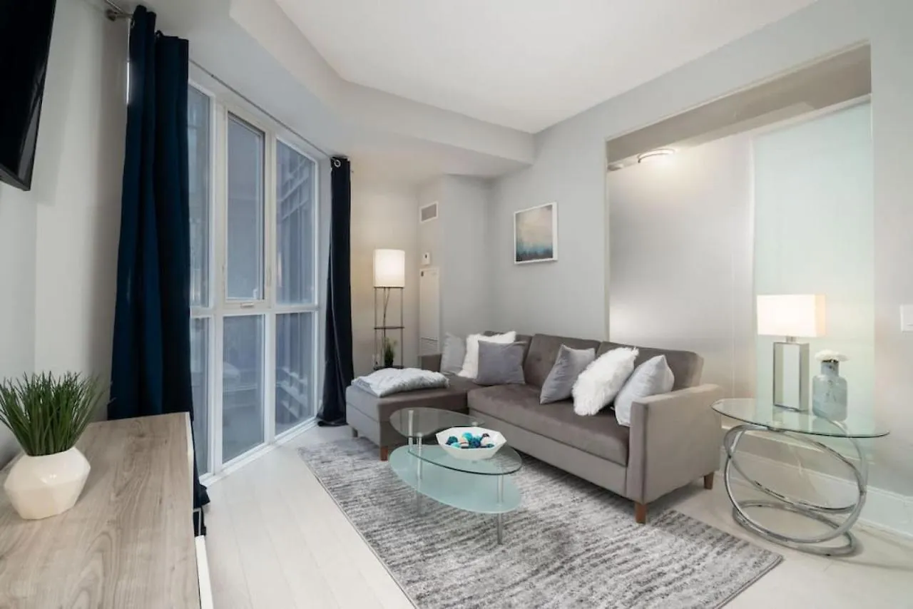 Ferienhaus Modern Condo 1 Bd 1Ba With A Sofabed Downtown Toronto